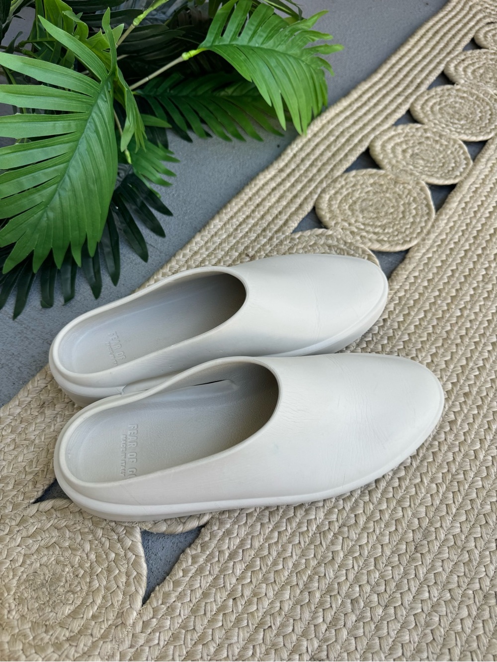Fear of God The California Slip-On Mule Cream Size 41 / 8
